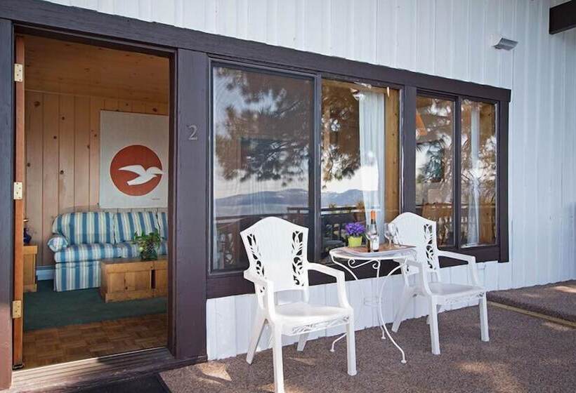 酒店 Holiday House