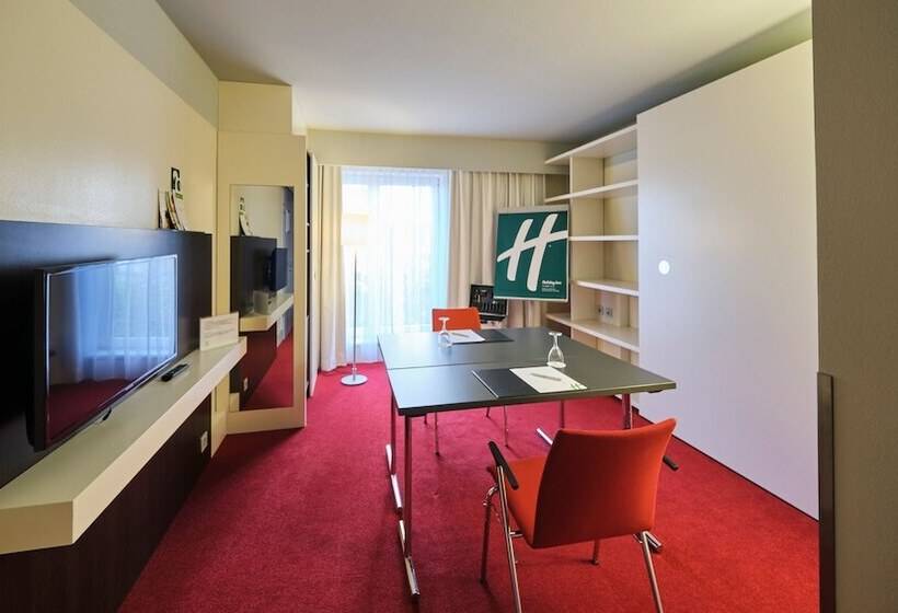 هتل Holiday Inn Berlin Airport   Conference Centre, An Ihg