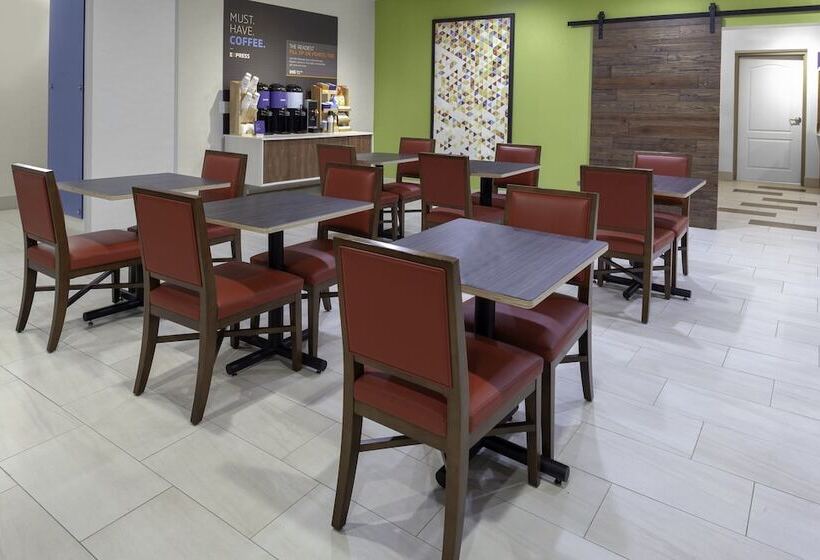 酒店 Holiday Inn Express Myrtle Beach Broadway At The Beach, An Ihg