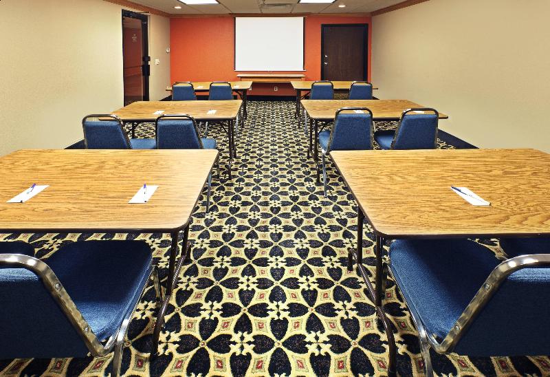 فندق Holiday Inn Express & Suites Fayetteville University Of Arkansas Area, An Ihg