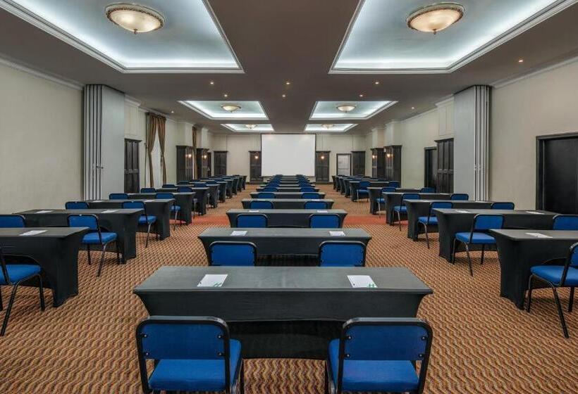 호텔 Holiday Inn   Johannesburg Sunnyside Park, An Ihg