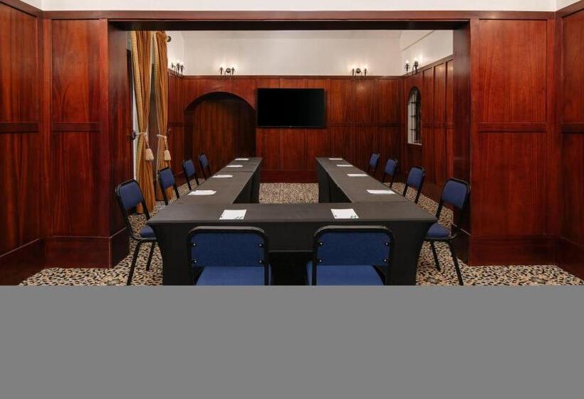 호텔 Holiday Inn   Johannesburg Sunnyside Park, An Ihg