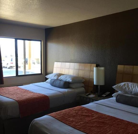 هتل Howard Johnson By Wyndham Flagstaff