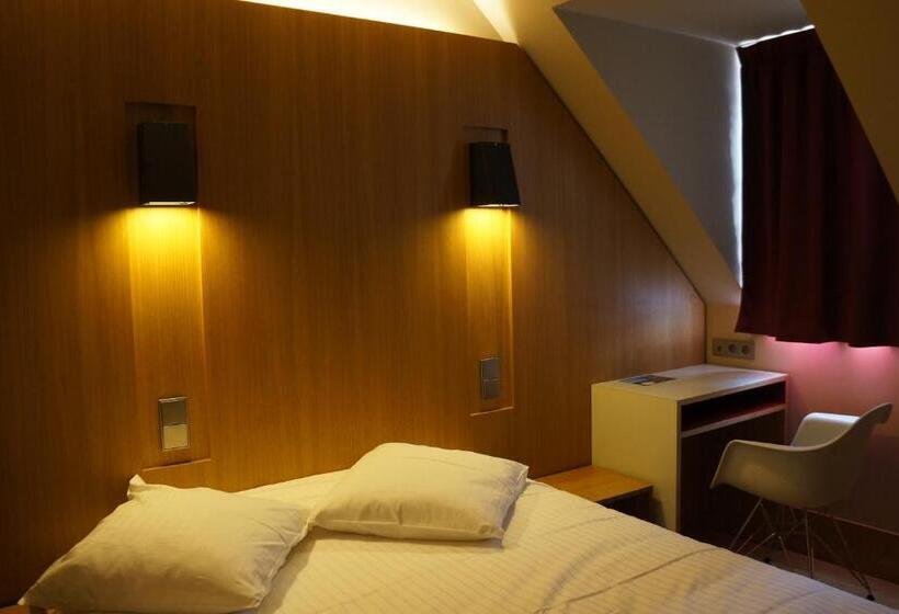 酒店 Hôtel Restaurant Mont Sainte Odile