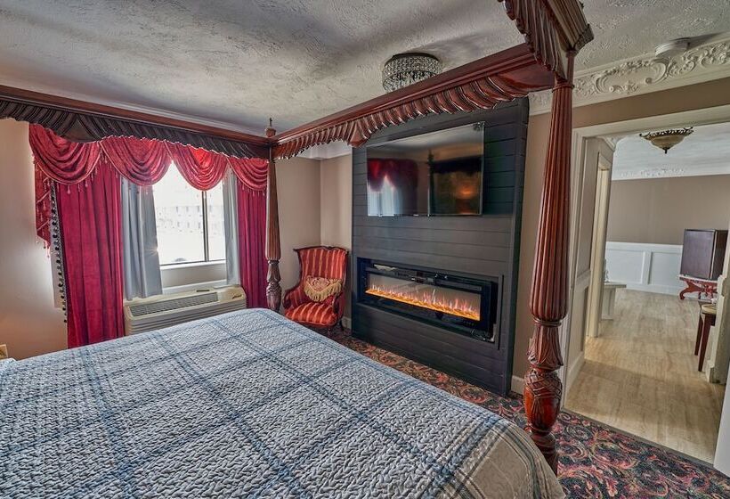 בית מלון כפרי Hyannis Plaza