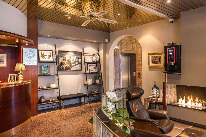 هتل Keflavik By Reykjavik Keflavik Airport