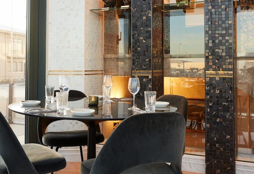 هتل Keflavik By Reykjavik Keflavik Airport