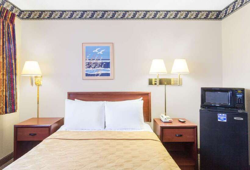 ホテル Knights Inn Madera