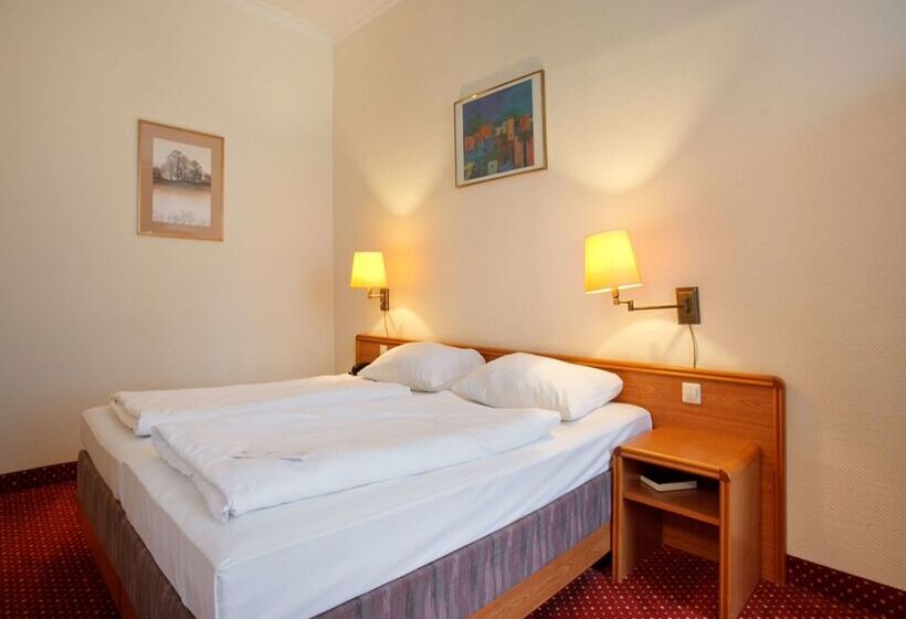 هتل Kurfuerstendamm Berlin