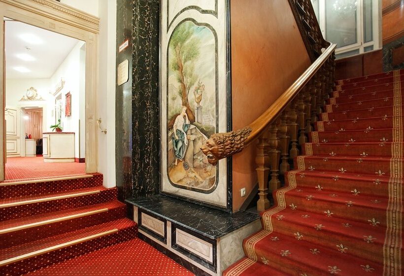 هتل Kurfuerstendamm Berlin