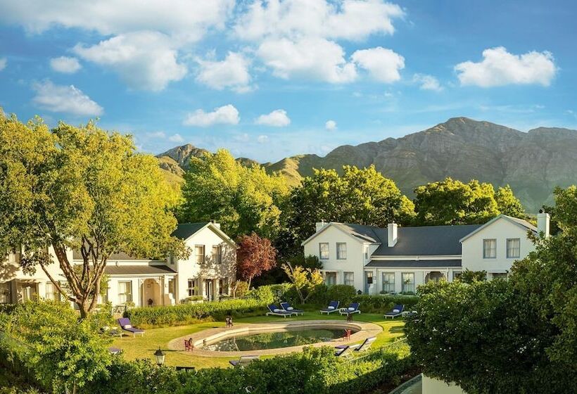 هتل Le Quartier Francais