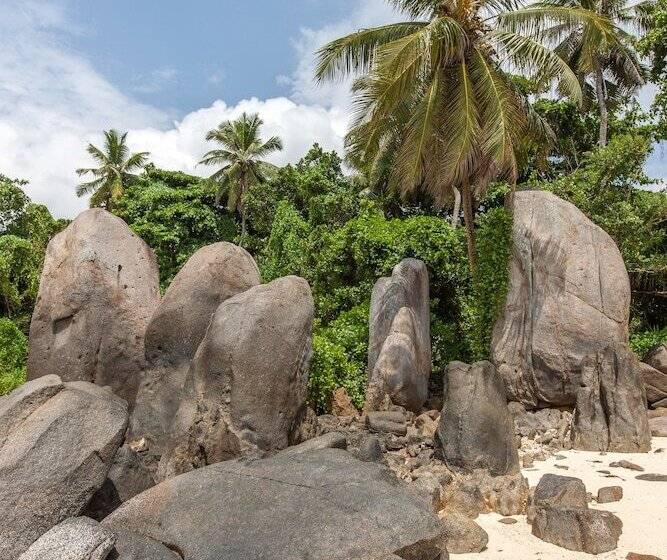 Le Relax Hotel And Restaurant