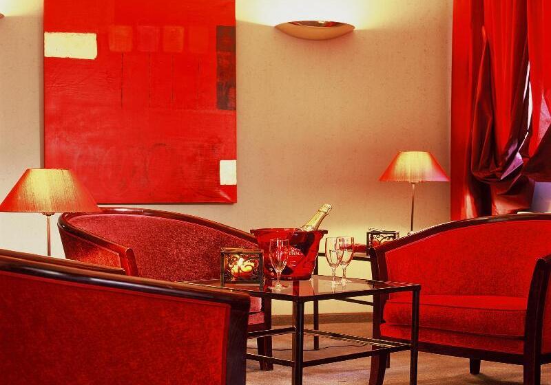 هتل Les Jardins d'Adalric