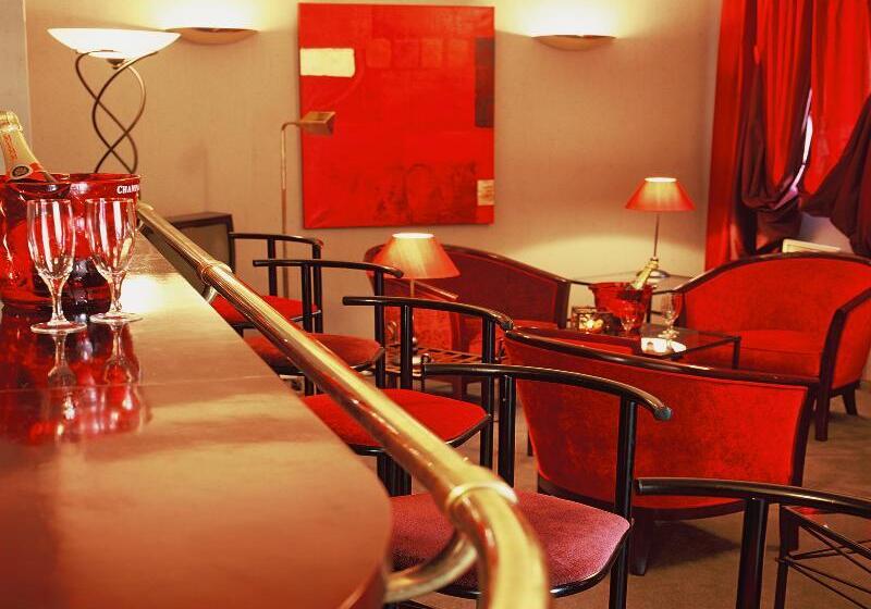 בית מלון כפרי Les Jardins d'Adalric