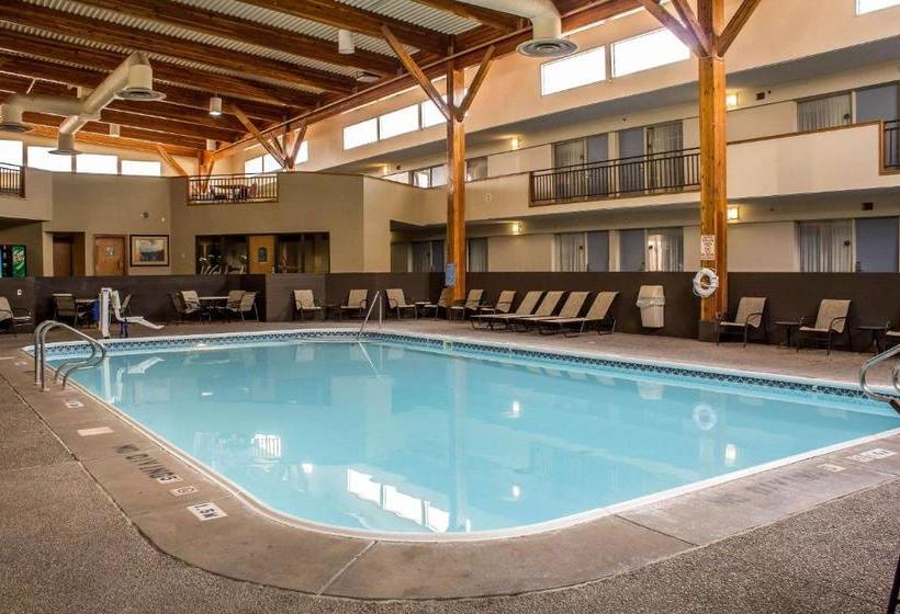 فندق Lifestyle Inn Cedar Falls