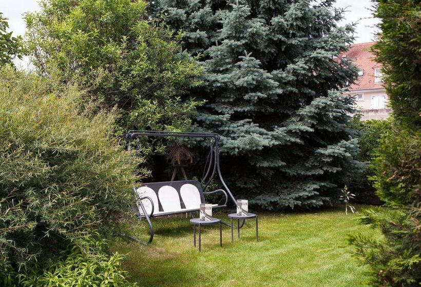 ホテル Logis Hôtel Beauséjour Colmar