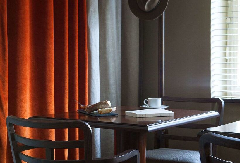 ホテル Logis Hôtel Beauséjour Colmar