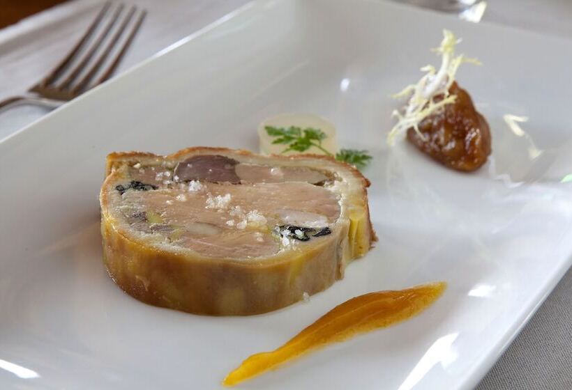 Logis Hotel Le Parc & Spa