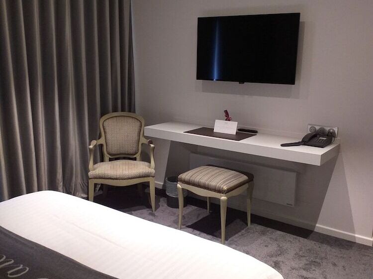 Logis Hotel Le Parc & Spa