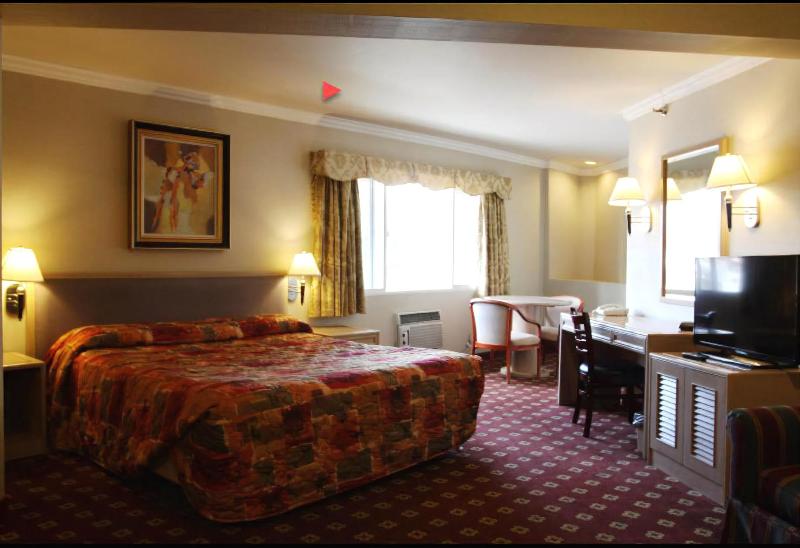 فندق Metro Plaza