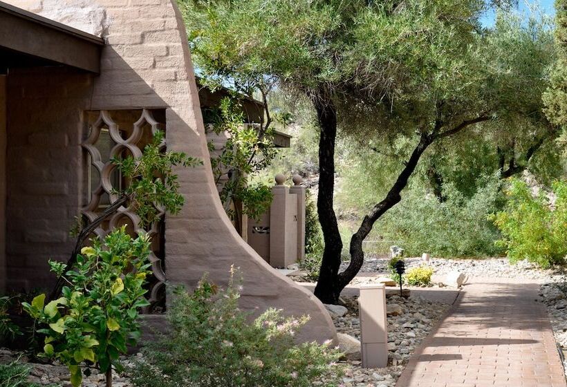 هتل Mission Hill Casitas