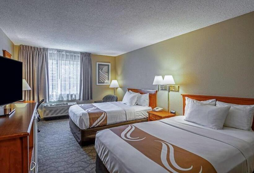 ホテル Spark By Hilton Modesto