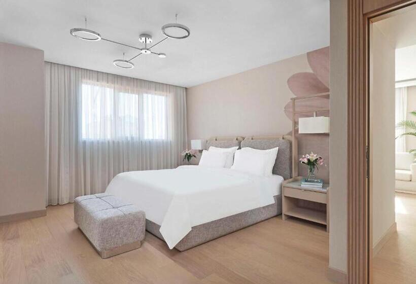 Mövenpick Hotel Istanbul Bosphorus