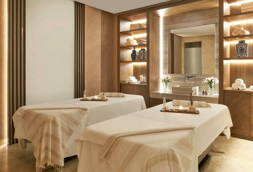 Mövenpick Hotel Istanbul Bosphorus