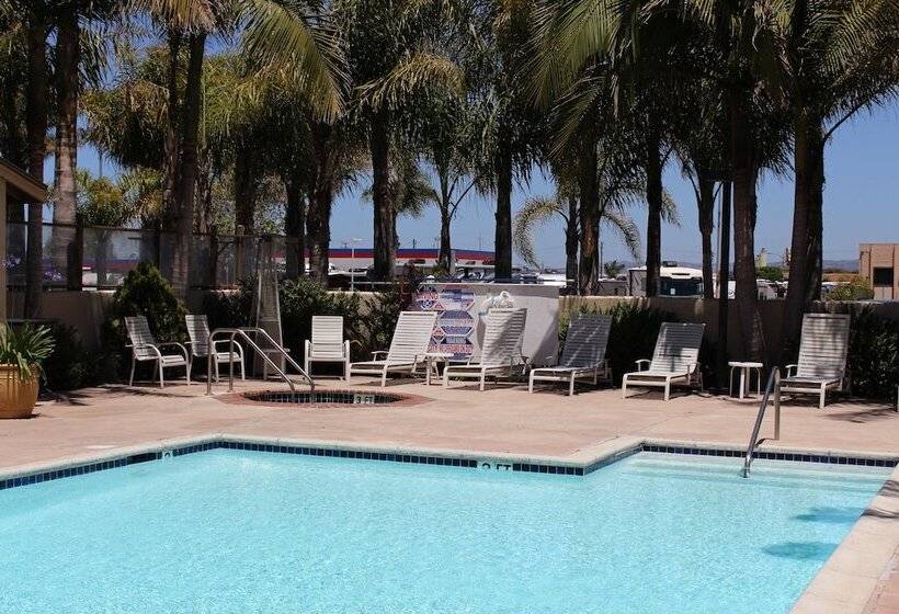 ホテル O'cairns Inn And Suites