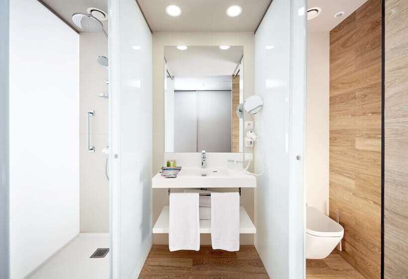 酒店 Occidental Praha