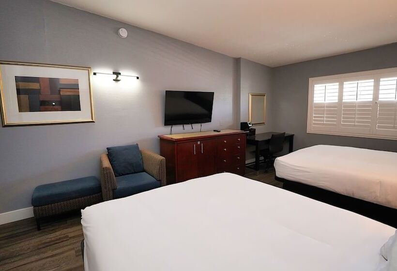 فندق Seaside Inn & Suites