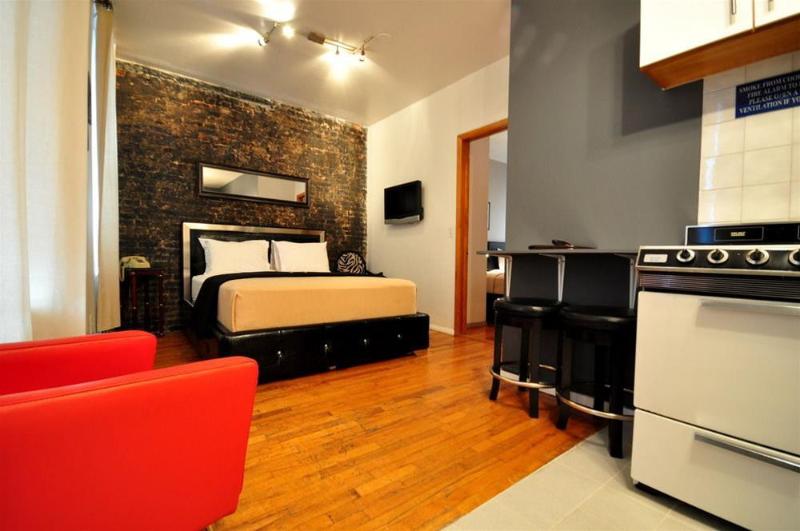 فندق Off Soho Suites