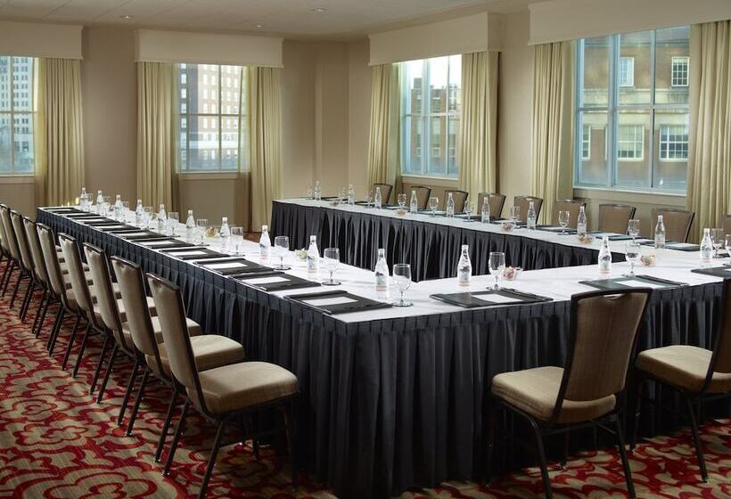 فندق Omni Providence