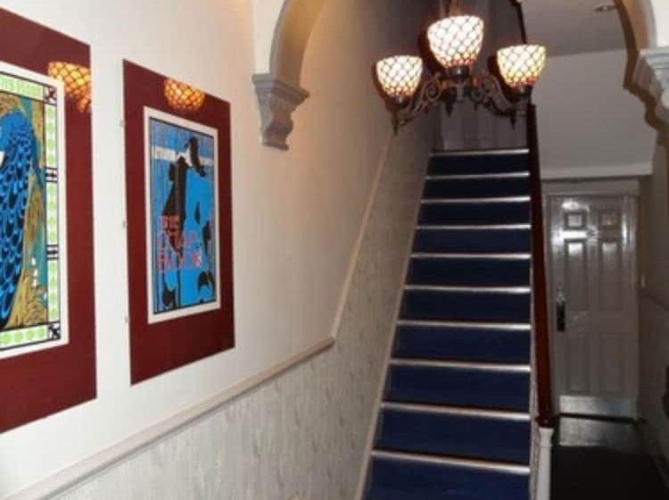 酒店 Paskins Town House