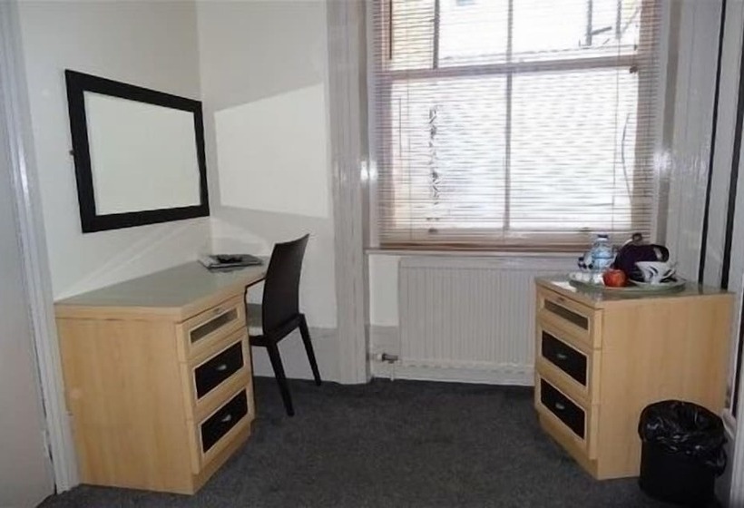 酒店 Paskins Town House