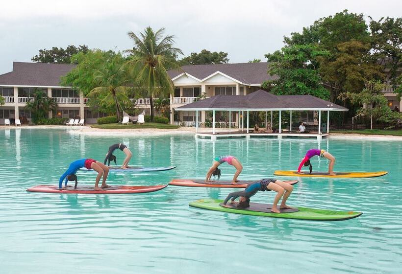 هتل Plantation Bay Resort And Spa