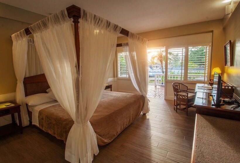 هتل Plantation Bay Resort And Spa