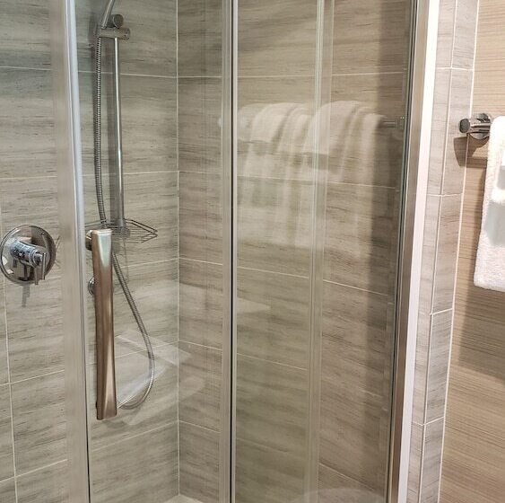 ホテル Polynesian Residences, Waikiki Beach