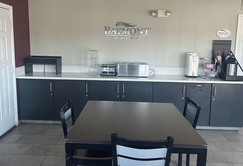 فندق Baymont By Wyndham Kingman