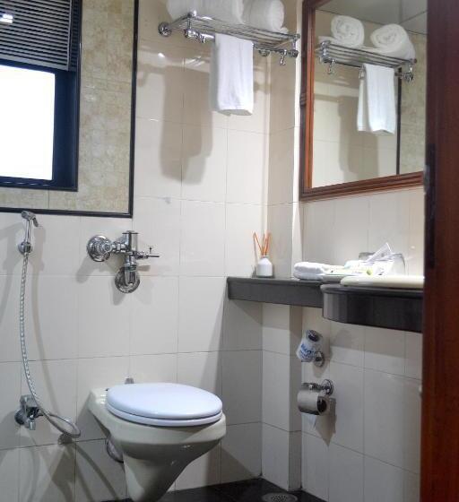 בית מלון כפרי Regenta Place The Emerald