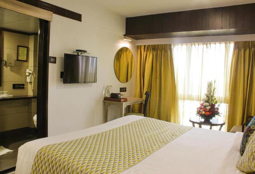 בית מלון כפרי Regenta Place The Emerald