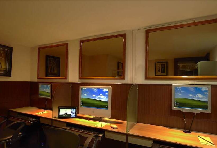 בית מלון כפרי Regenta Place The Emerald