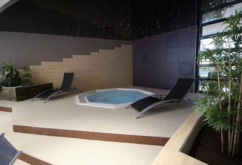 فندق Restaurant Les Alizes