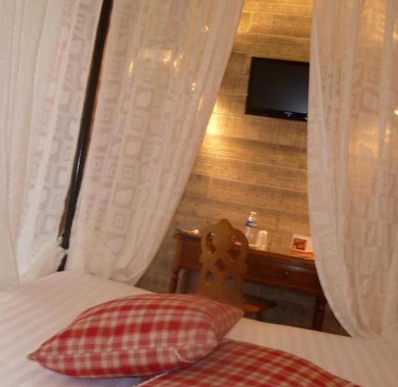 酒店 Restaurant Les Pins Logis