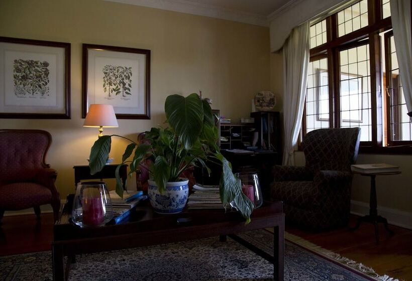 Отель Ridgeview Lodge