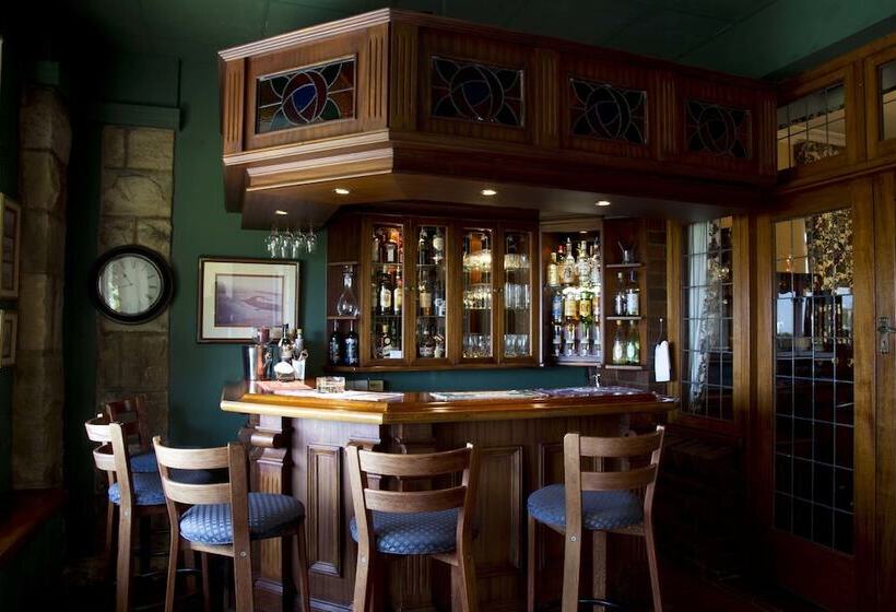 Отель Ridgeview Lodge