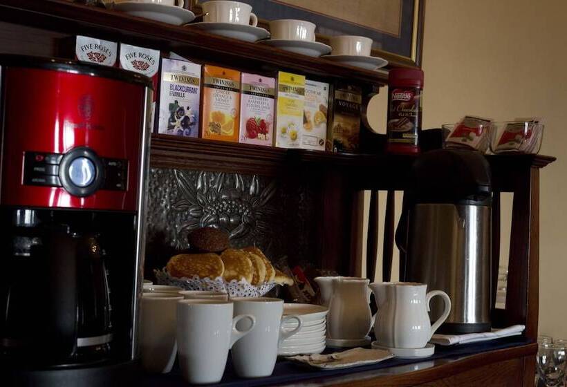 Отель Ridgeview Lodge