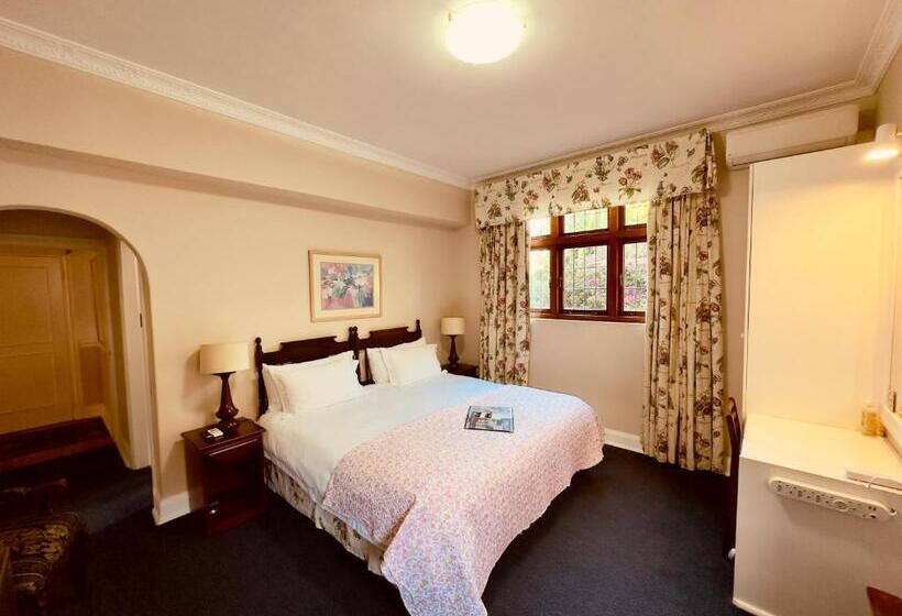 Отель Ridgeview Lodge