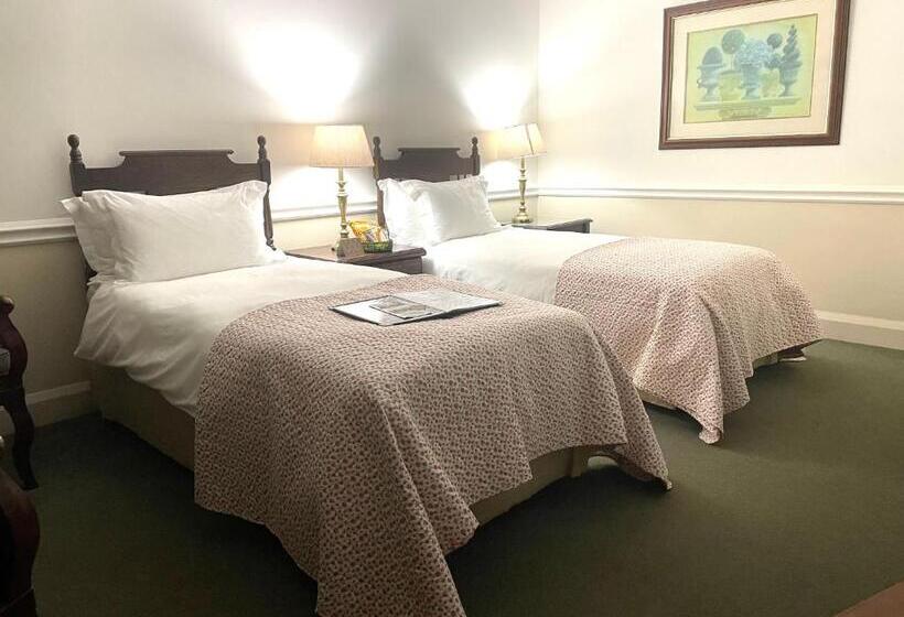 Отель Ridgeview Lodge