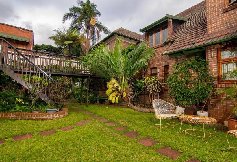 Отель Ridgeview Lodge